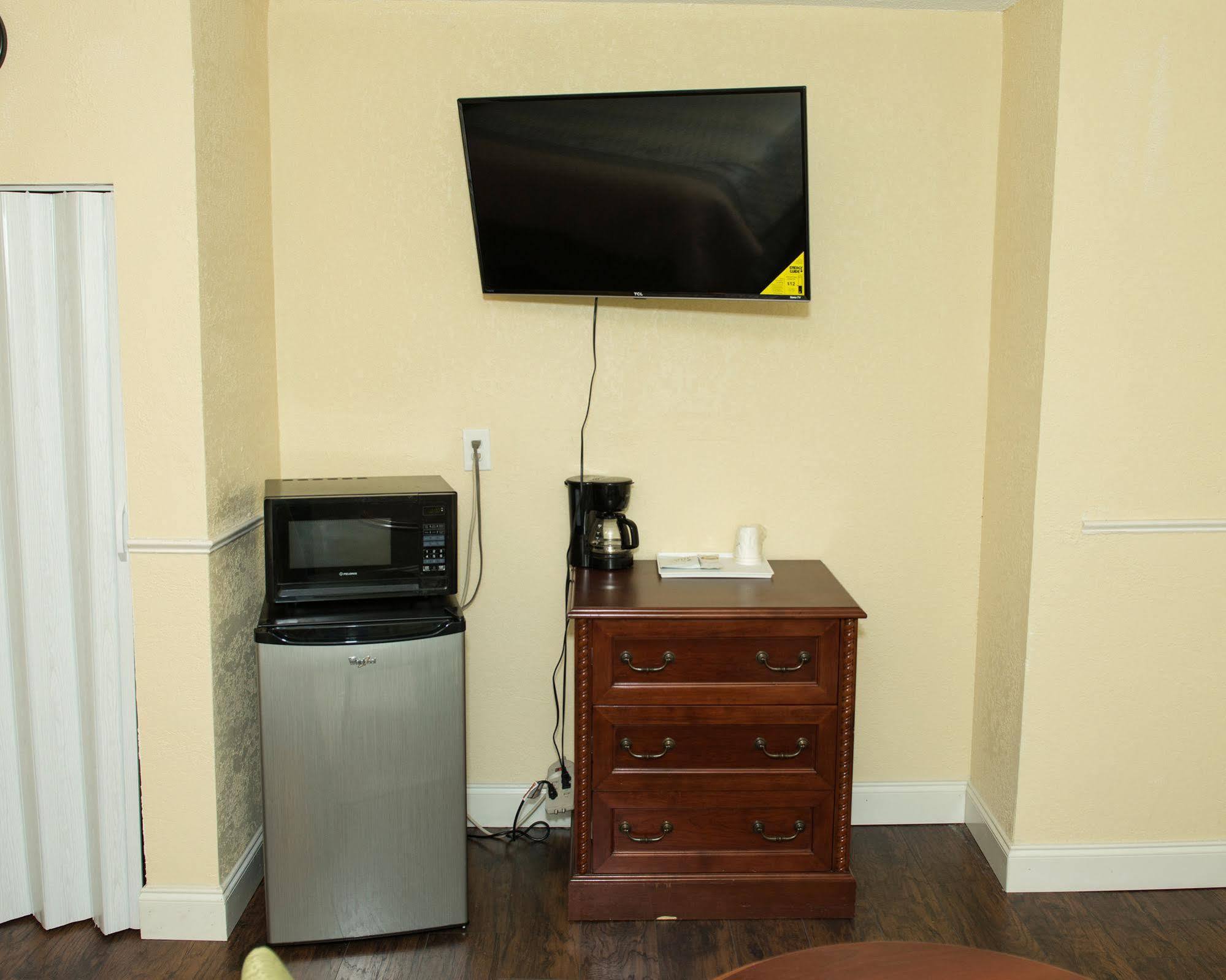 Delux Motel 3*