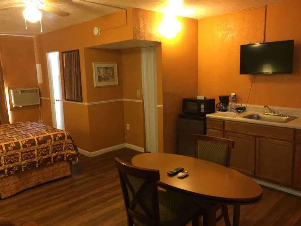 Delux Motel 3*