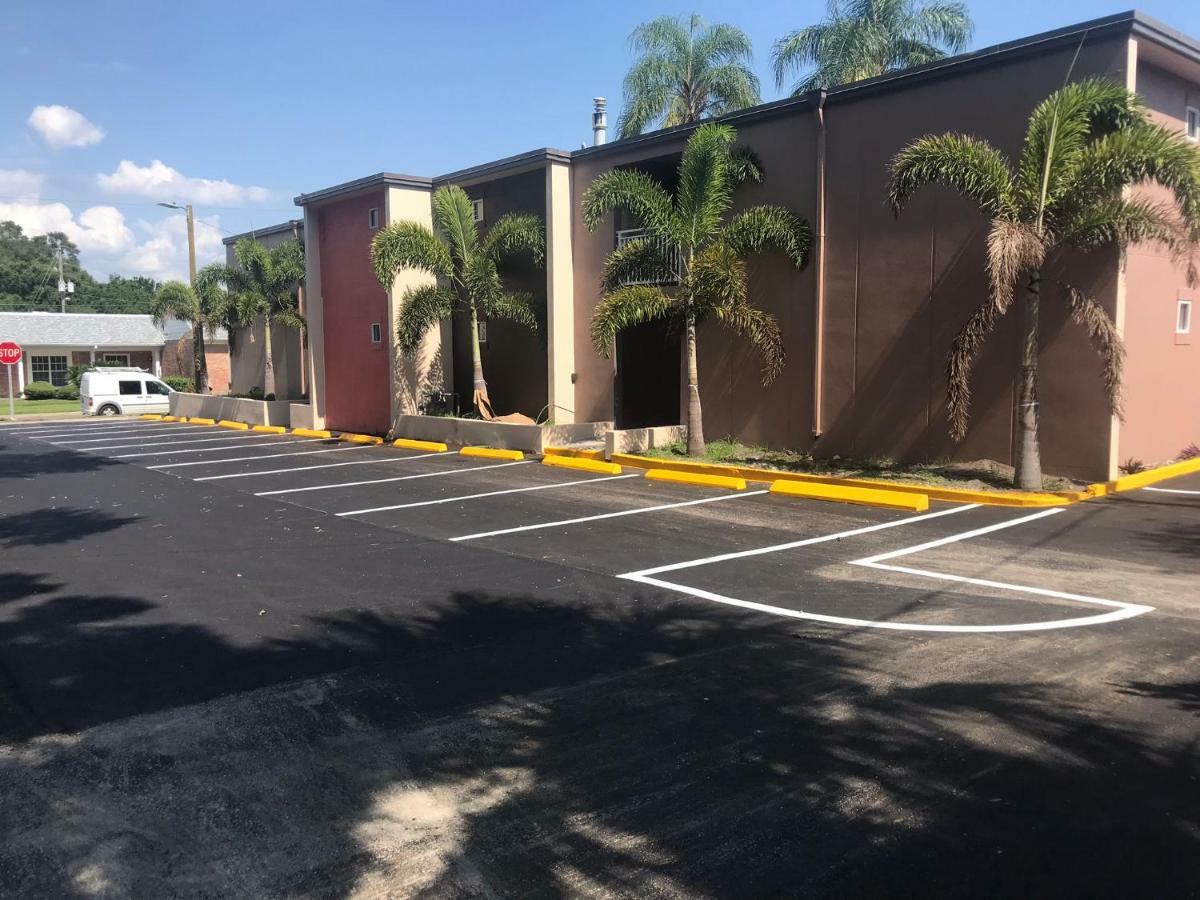 Tropical & Suites, Downtown Motel 3*