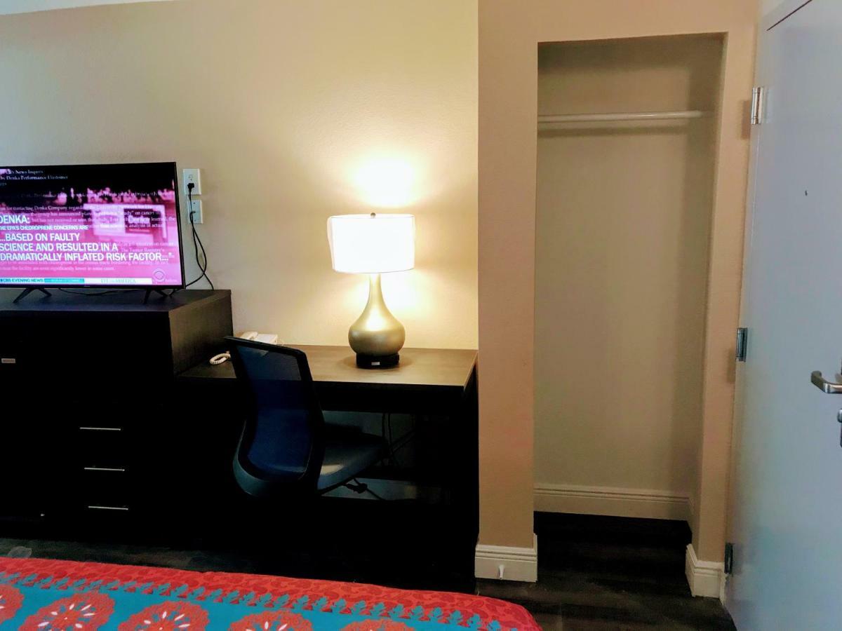 Tropical & Suites, Downtown Motel