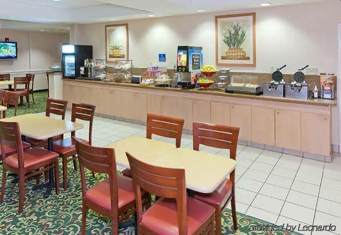 Hotel Fairfield And By Marriott 3*