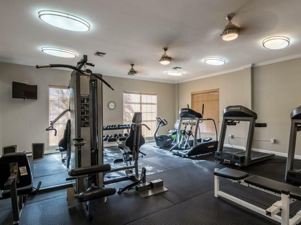 New 2bed2bath - - Free Wi-fi And Parking *