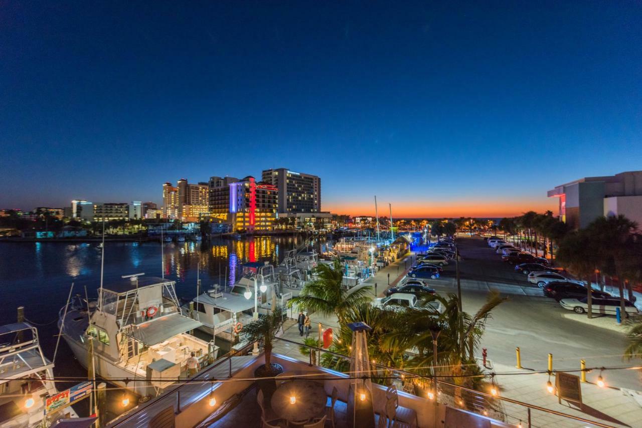 Apartment New 2bed2bath - - Free Wi-fi And Parking