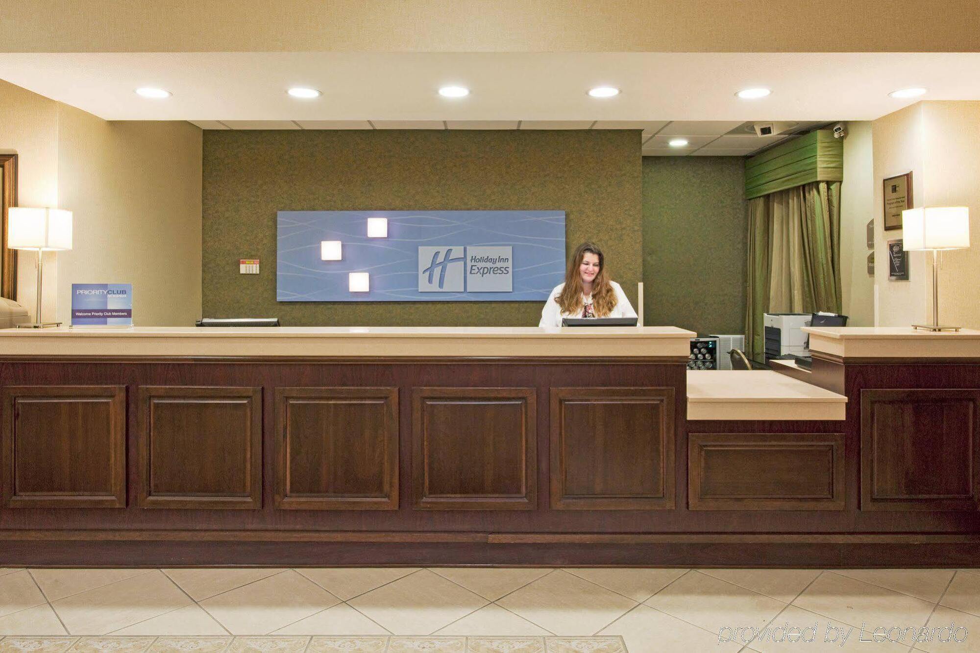 Express & Us 19 North By Ihg Hotel Clearwater
