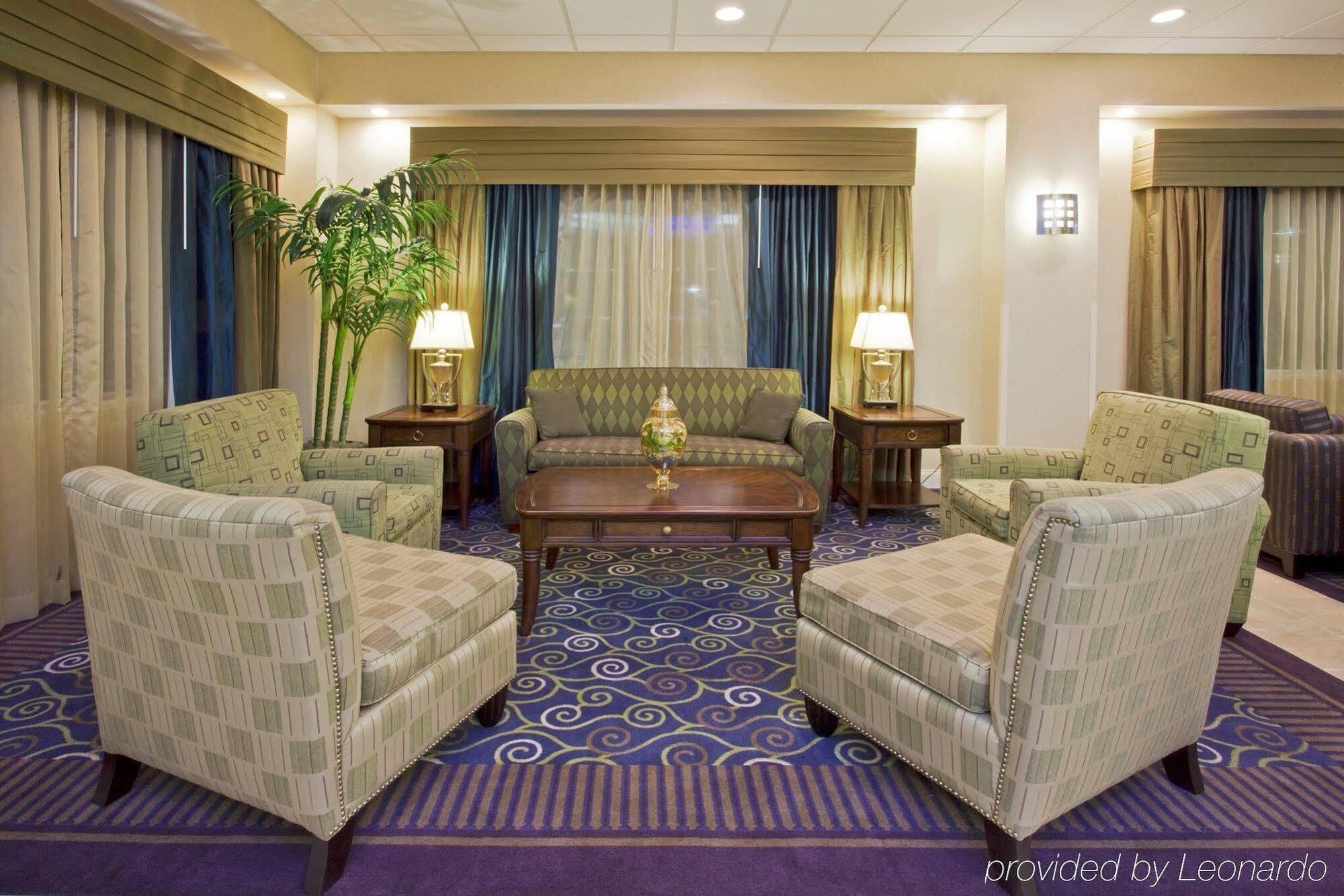 Hotel Express & Us 19 North By Ihg Clearwater
