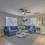 Clearwater Seaside Bungalow Patio And Grill!