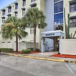 Convenient Clearwater Condo Less Than 4 Mi To Beach!