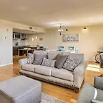 Convenient Clearwater Condo Less Than 4 Mi To Beach!