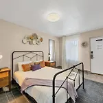 By Clearwater Beach Studio With Pool And Parking