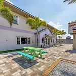 By Clearwater Beach Studio With Pool And Parking
