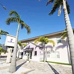 Refurbished Studio With Pool And Parking