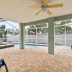 Saltylux16 Heated Saltwater Pool, Near Beach, Honeymoon Island, Farmer Market