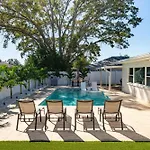 Heated Pool Hot Tub Clearwater & Dunedin Pet Friendly
