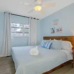 Heated Pool & Jetted Spa -- Mins To Beach