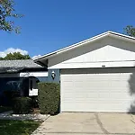 Cheerful 3 Bedroom Home Mins From Clearwater Beach