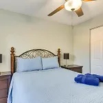 3 Mi To Clearwater Beach Home With Patio And Grill!