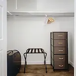 Clearwater Spacious Getaway- Comfort &Convenience