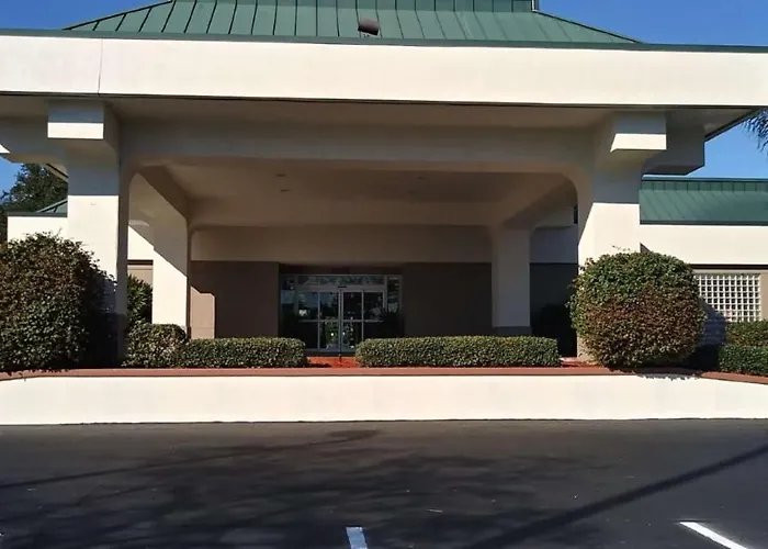 Surestay Plus Hotel By Best Western Clearwater Central