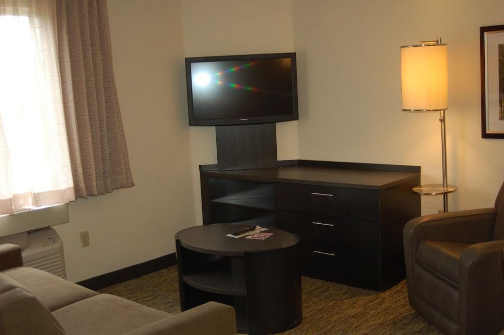 Sonesta Simply Clearwater