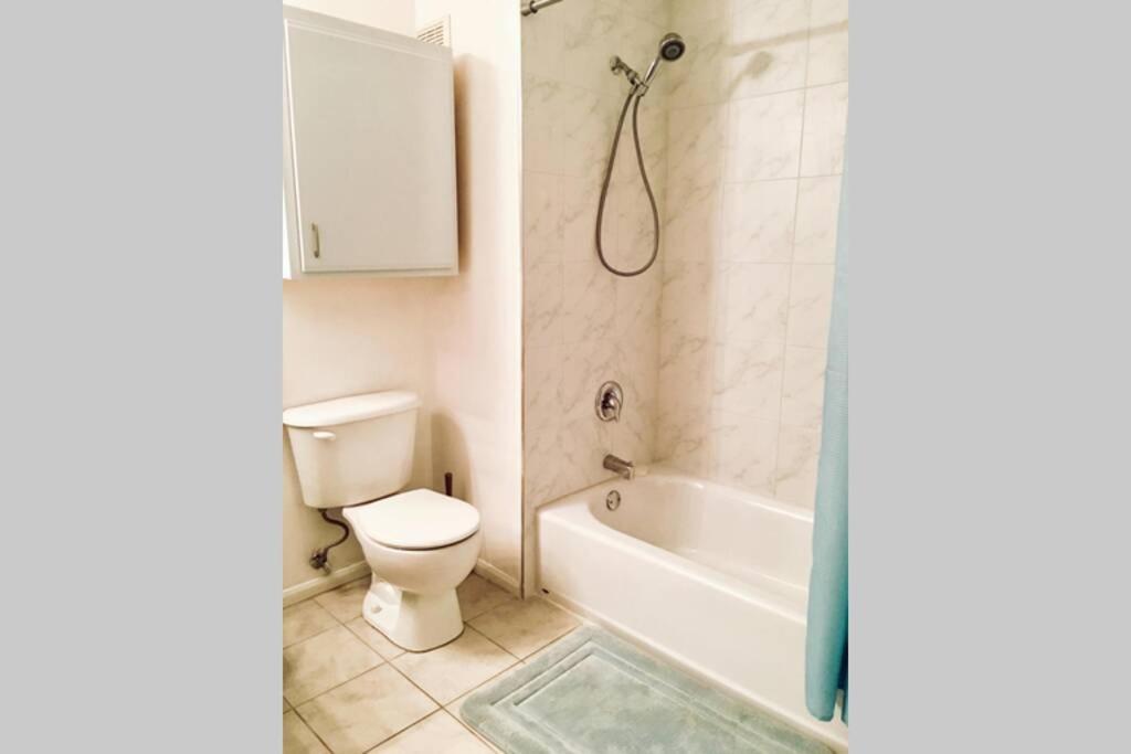 Gorgeous Condo, 2 Bedrooms, 2 Baths, With Pool, Minutes To * Clearwater
