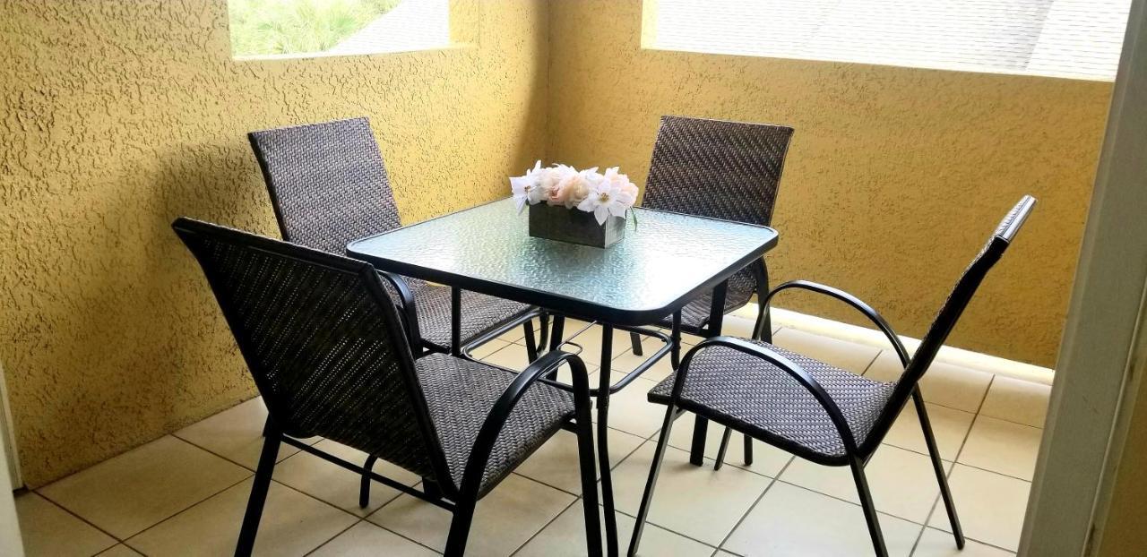 Gorgeous Condo, 2 Bedrooms, 2 Baths, With Pool, Minutes To Apartment