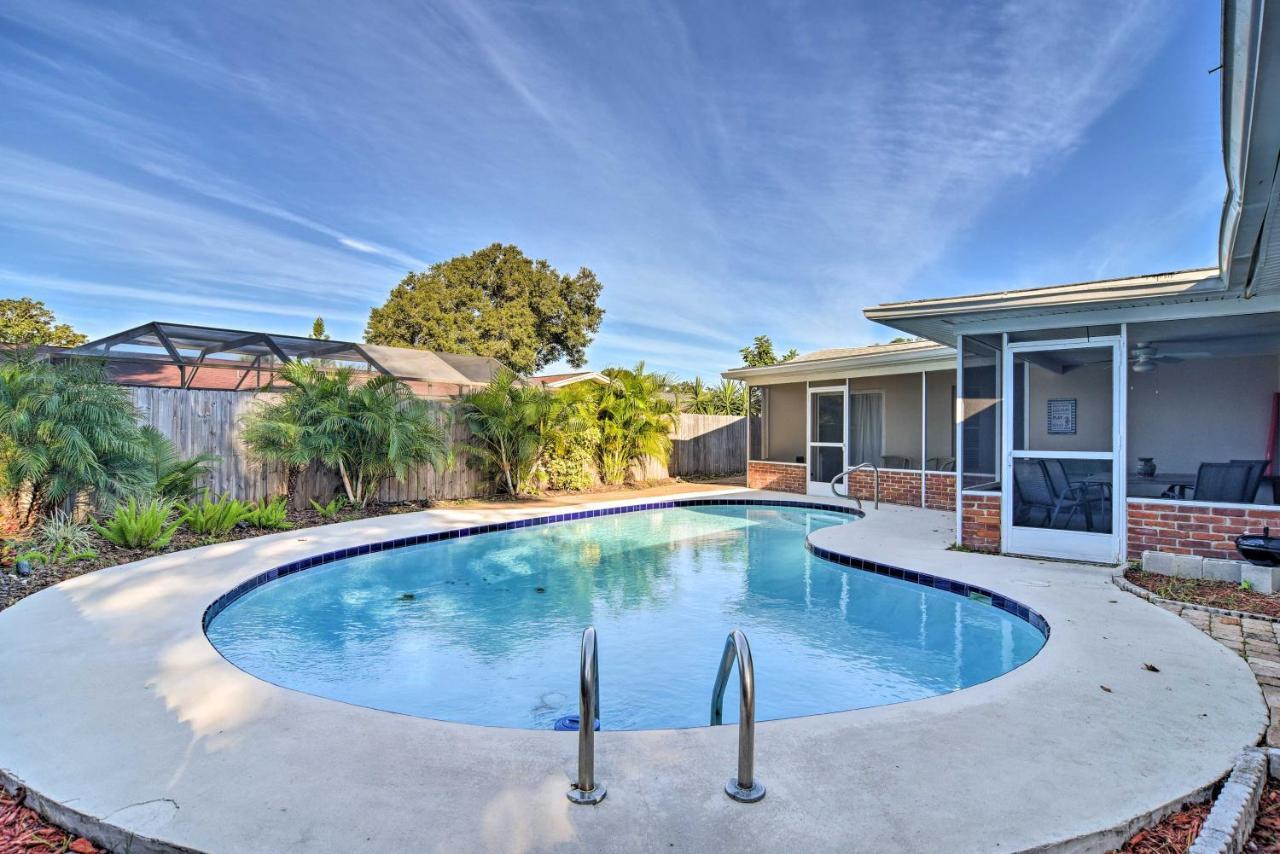 Holiday home With Private Pool And Patio! Clearwater