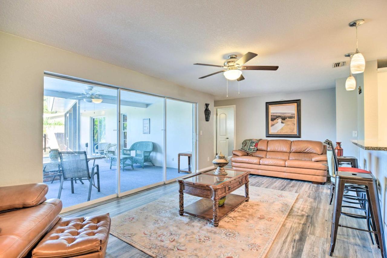 With Private Pool And Patio! * Clearwater