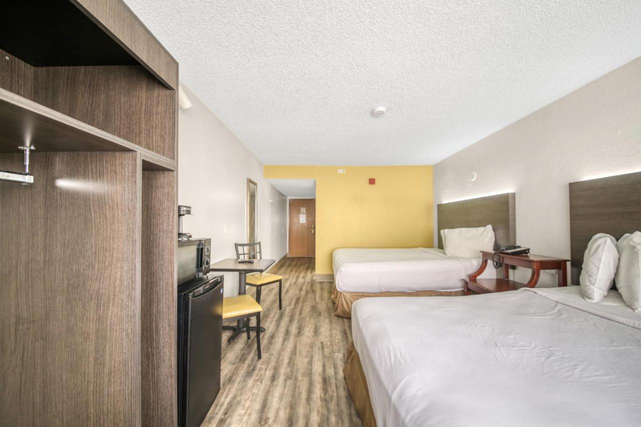 The Floridian Motel *