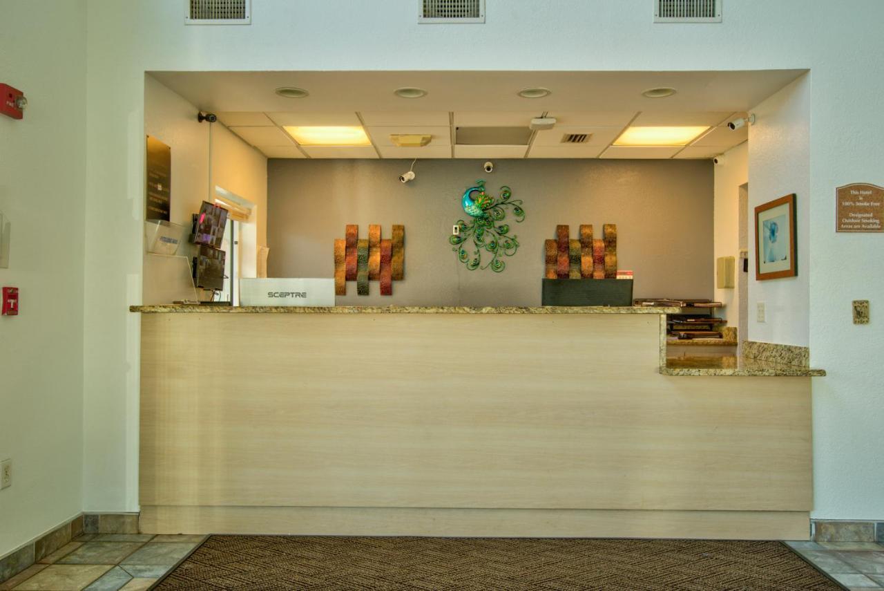 Clearwater Hotel