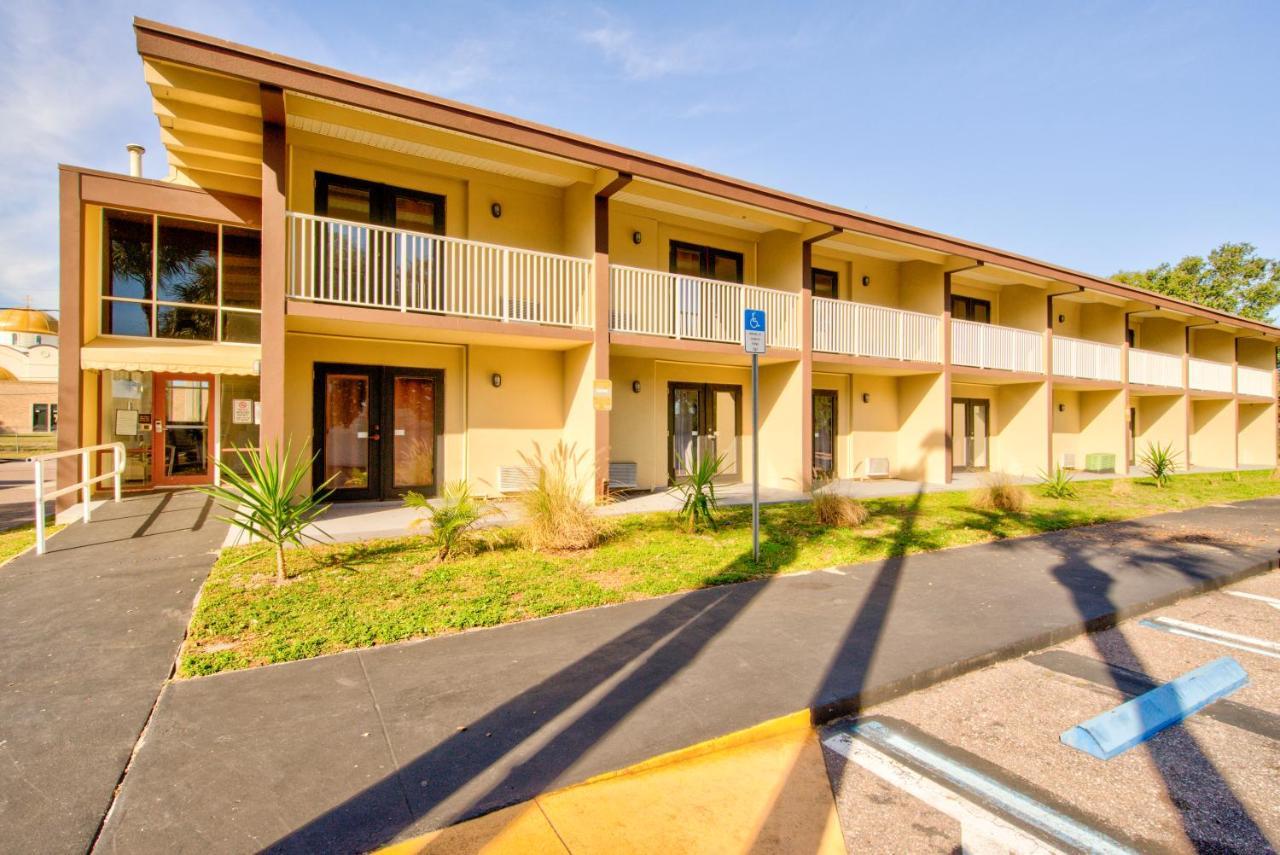 Motel Clearwater Hotel *