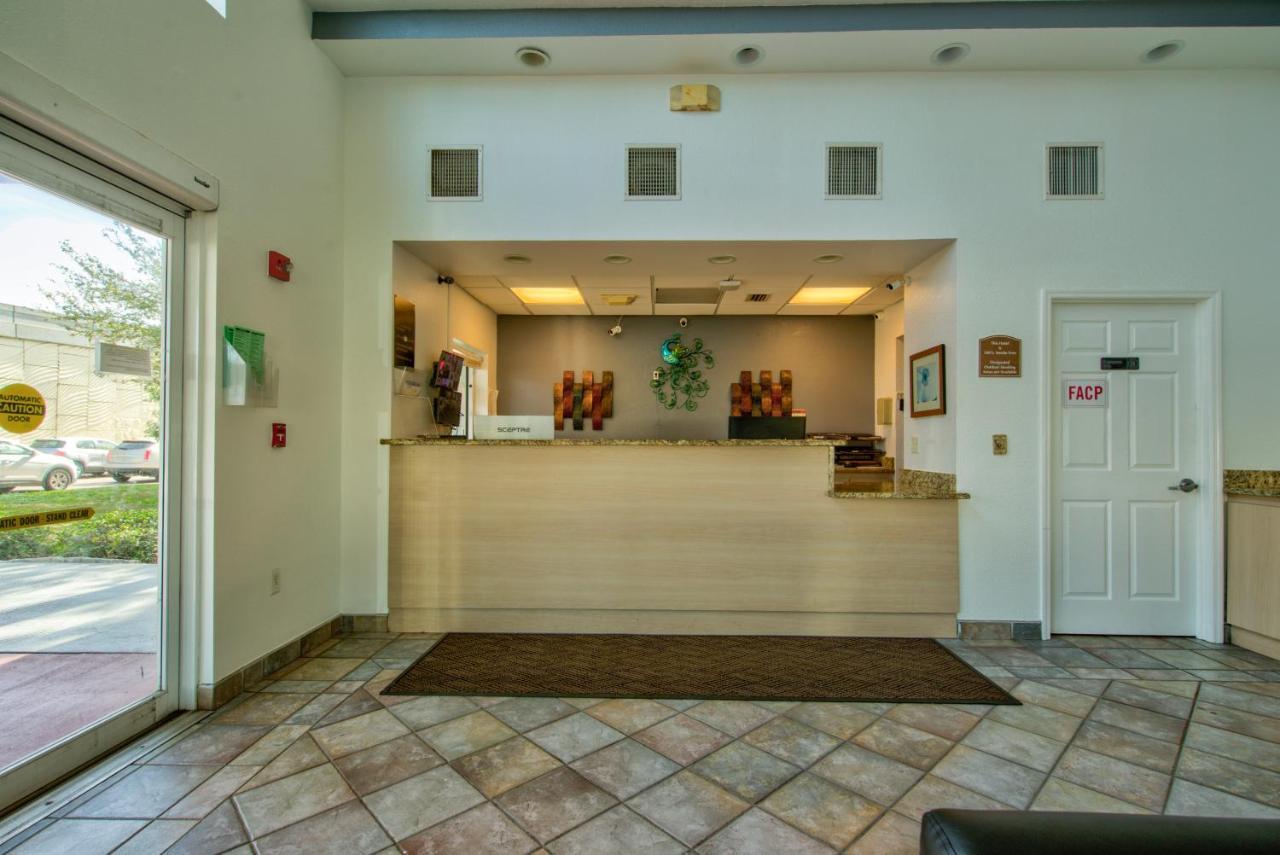 Motel Clearwater Hotel *
