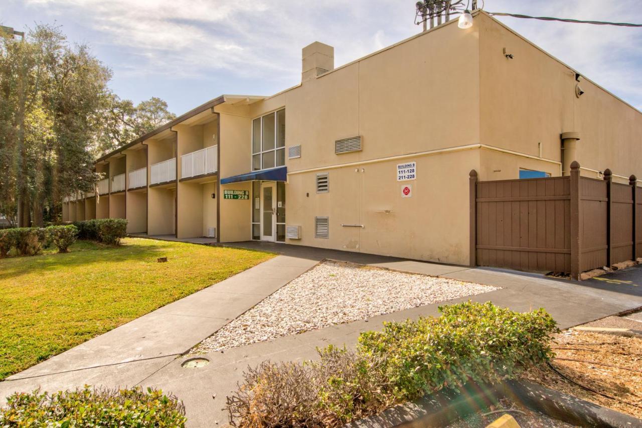 Clearwater Hotel Motel *