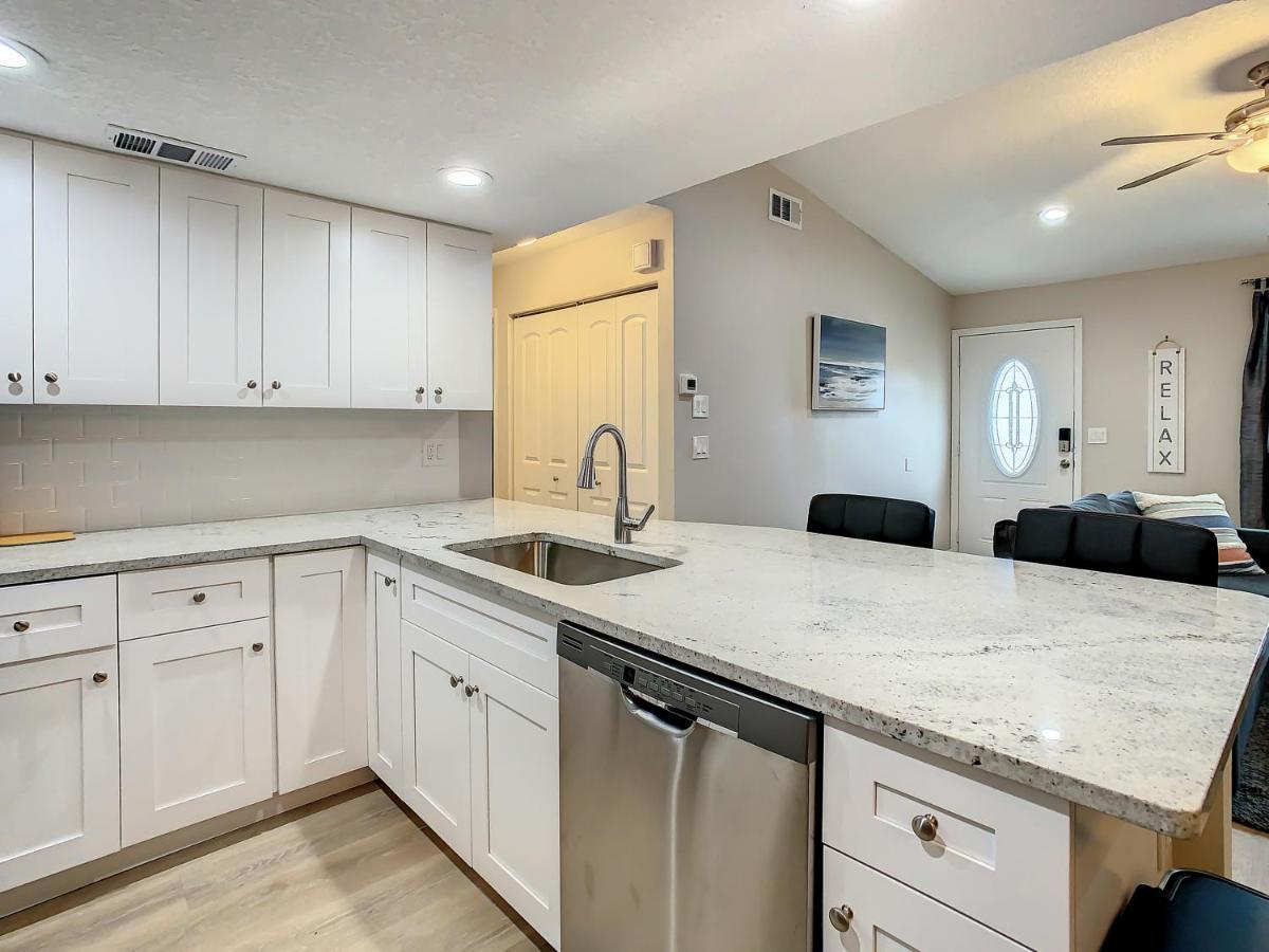 Crown Jewel Of 10-15 Min To Beach 5 Min To St Pete Airport Holiday home *