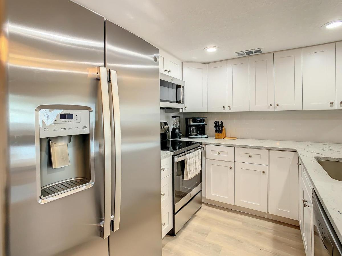 Crown Jewel Of 10-15 Min To Beach 5 Min To St Pete Airport Clearwater