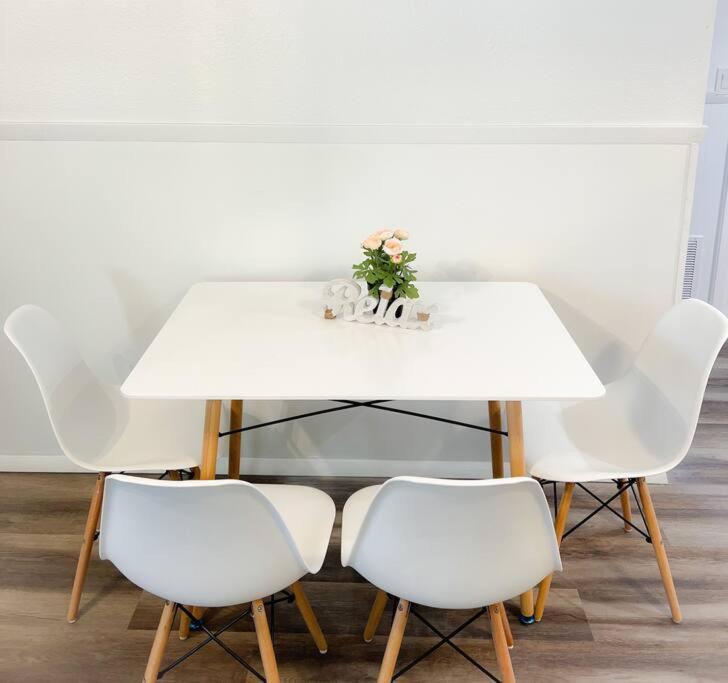 Sparkling Guest 2 Bedroom-15 Minutes To Apartment *