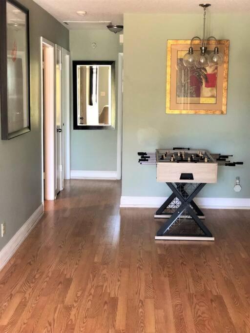 Holiday home Delightful 3 Bdrm Home, Mins To