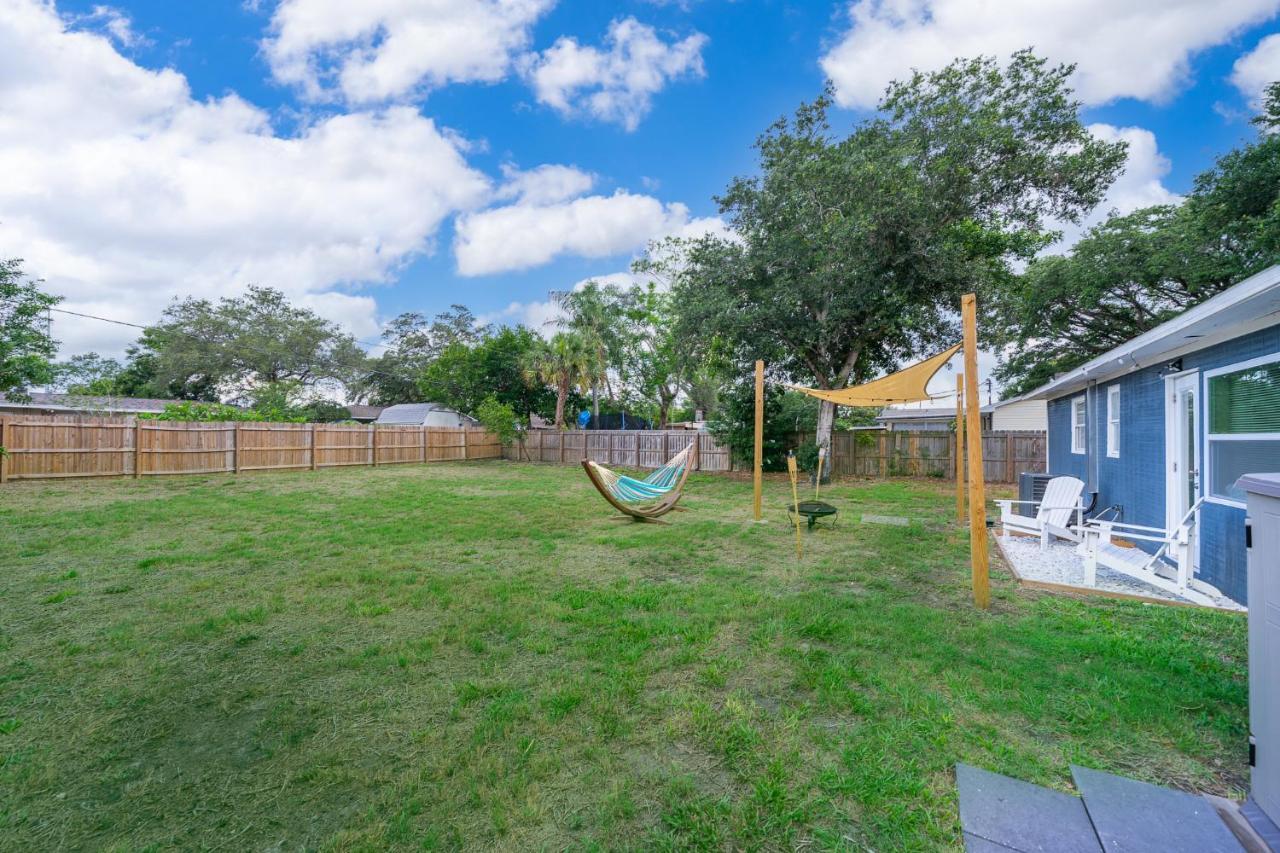 Forever Summer - Entire House! With King Bed! Holiday home *