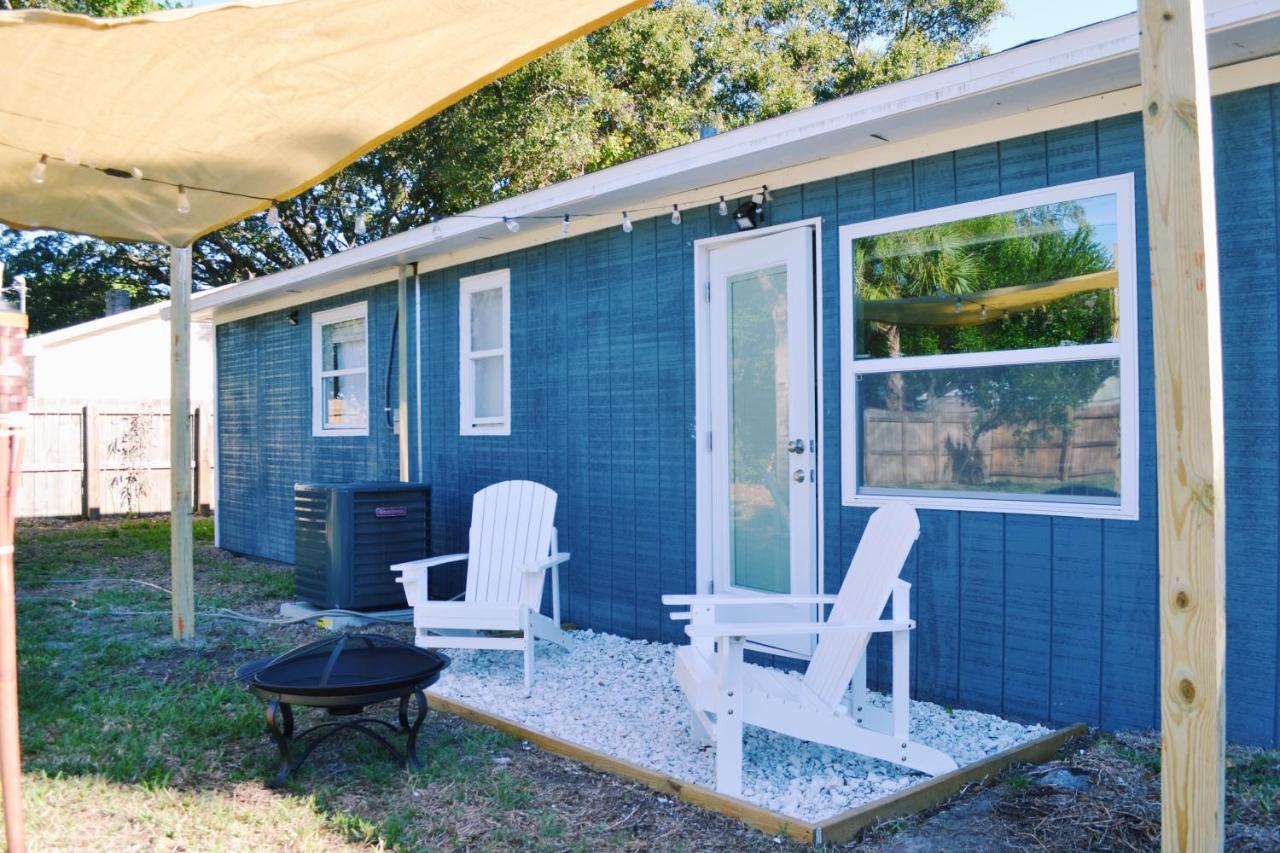 Holiday home Forever Summer - Entire House! With King Bed! Clearwater