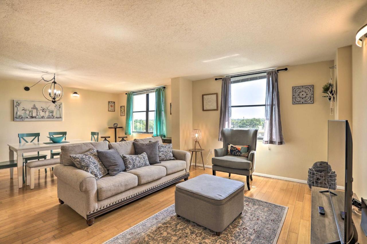 Apartment Convenient Less Than 4 Mi To Beach! Clearwater
