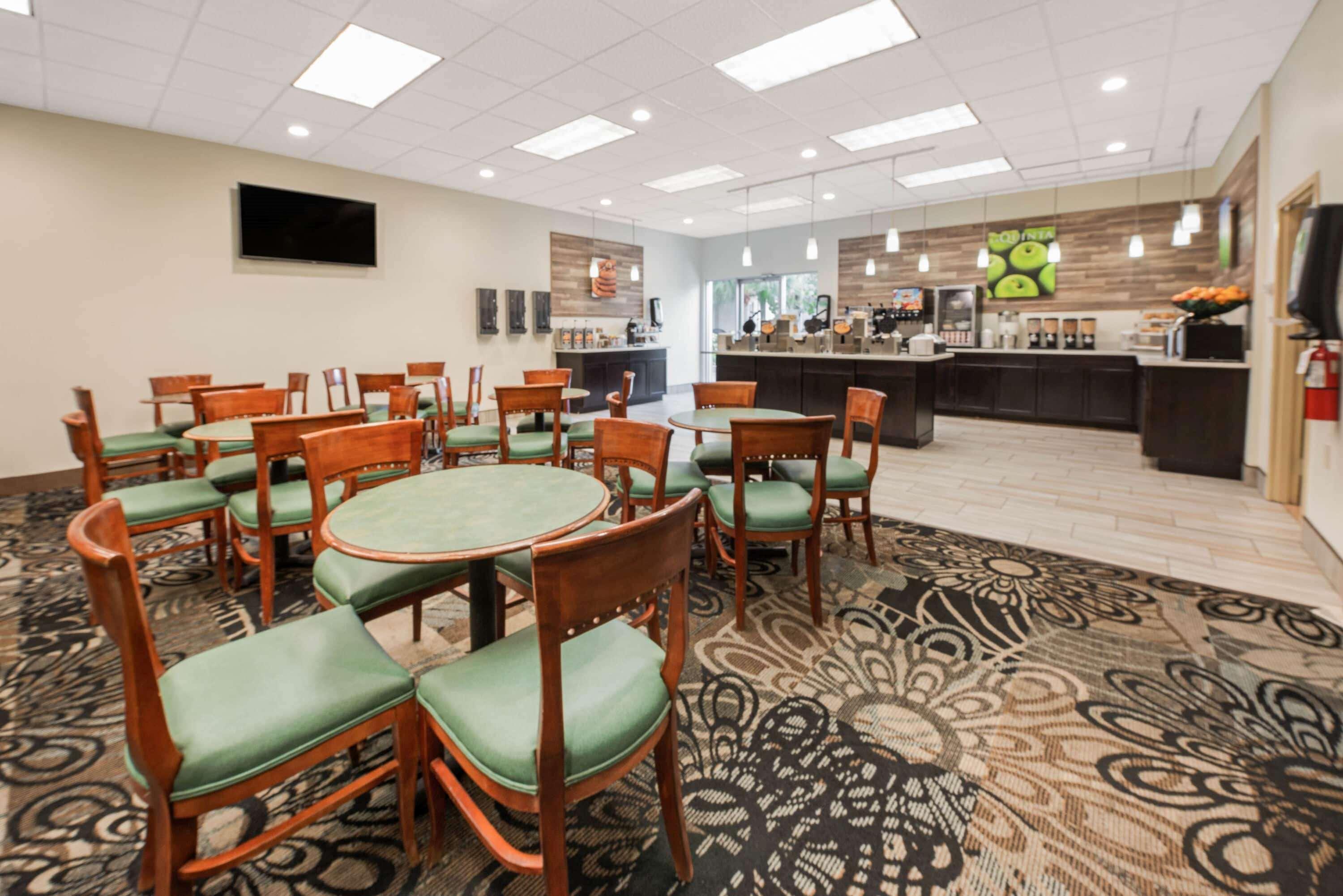Hotel La Quinta By Wyndham Central Clearwater