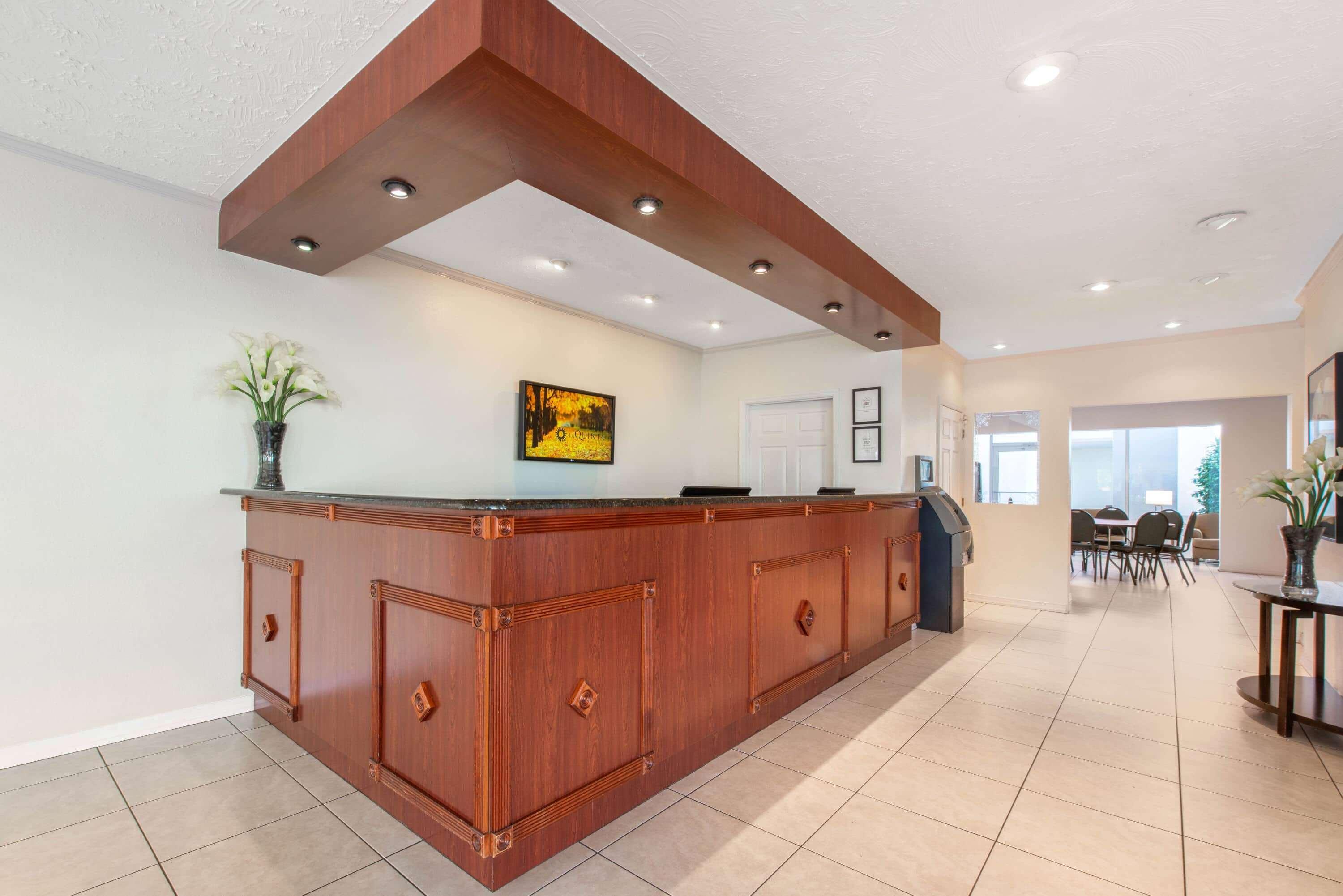 La Quinta By Wyndham Central Hotel Clearwater