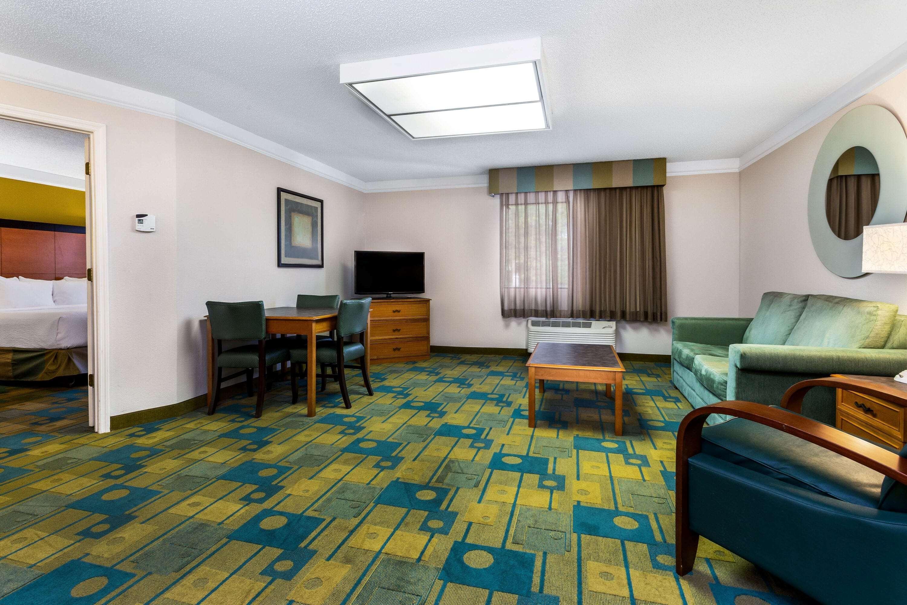 La Quinta By Wyndham St. Pete-clearwater Airport Hotel