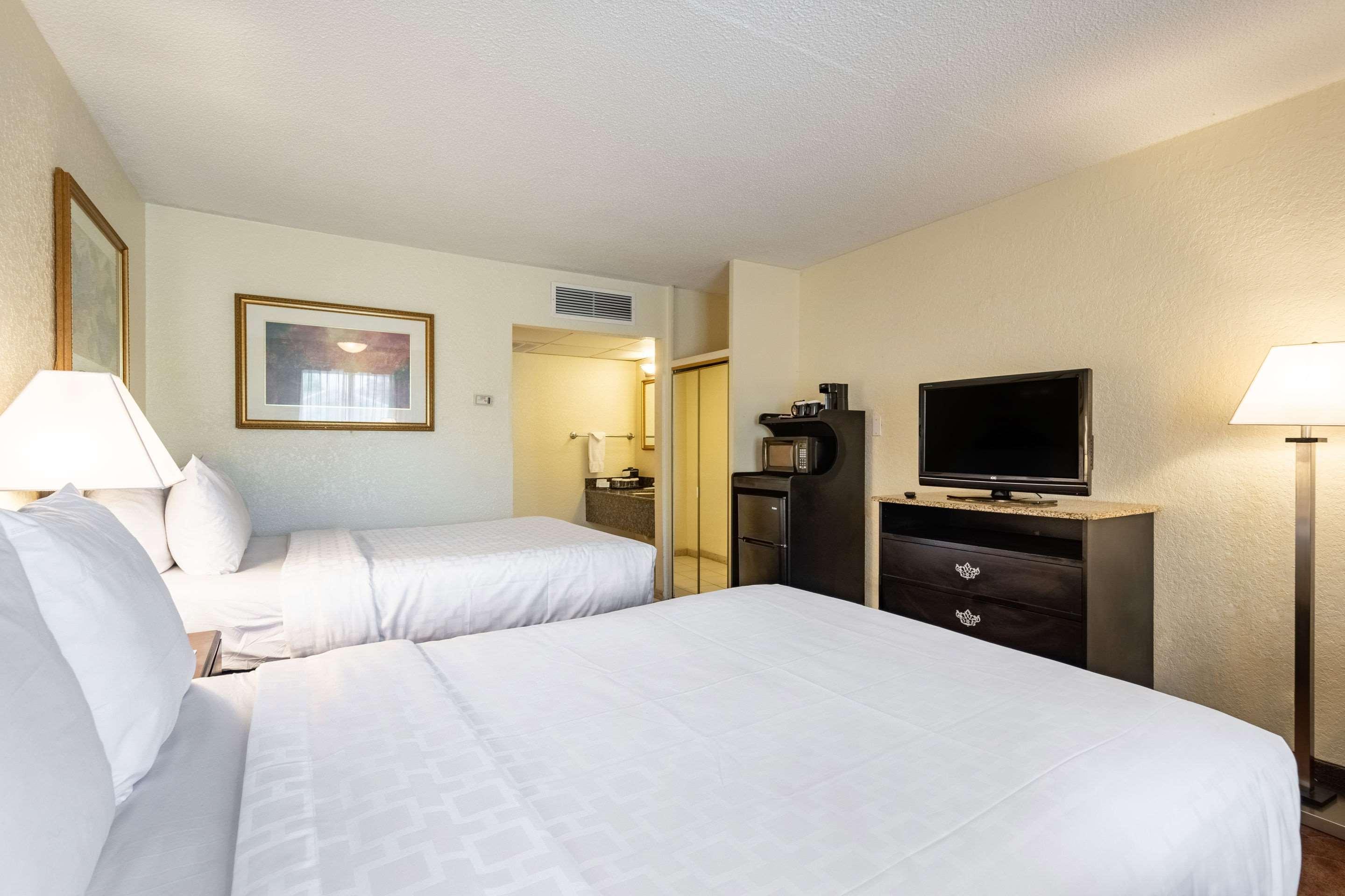 Clarion & Hotel Clearwater