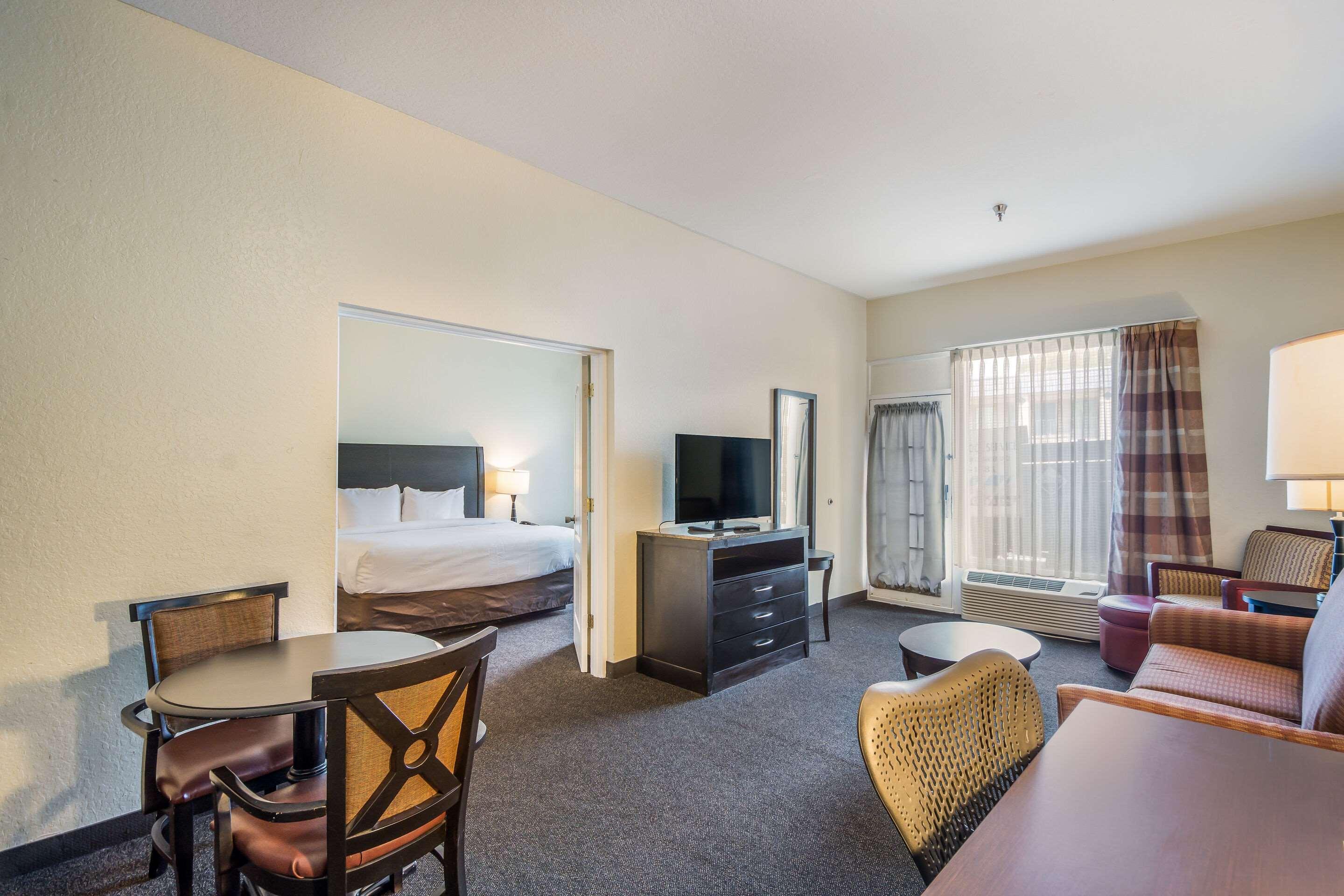Clarion & 3* Clearwater
