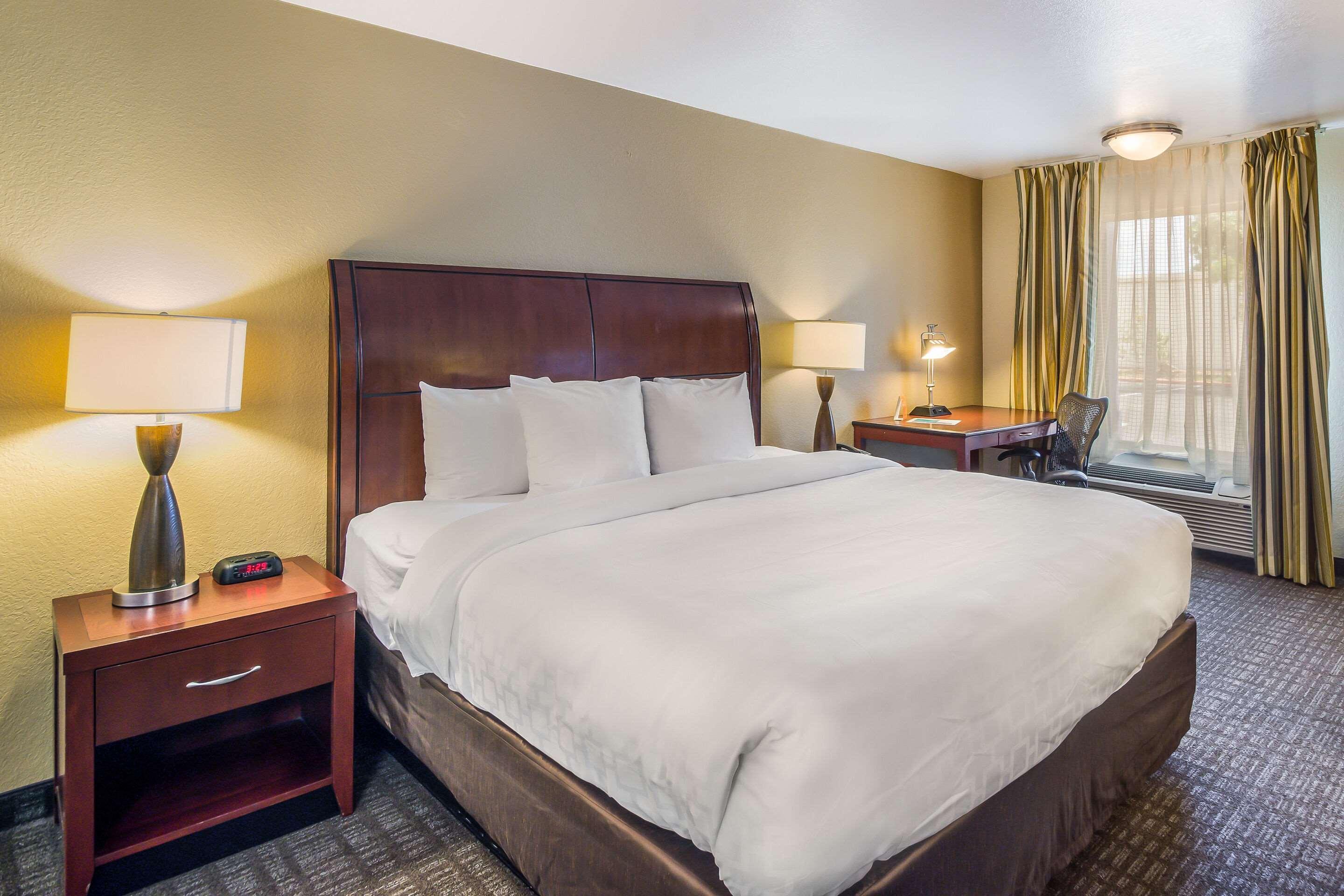 Hotel Clarion &