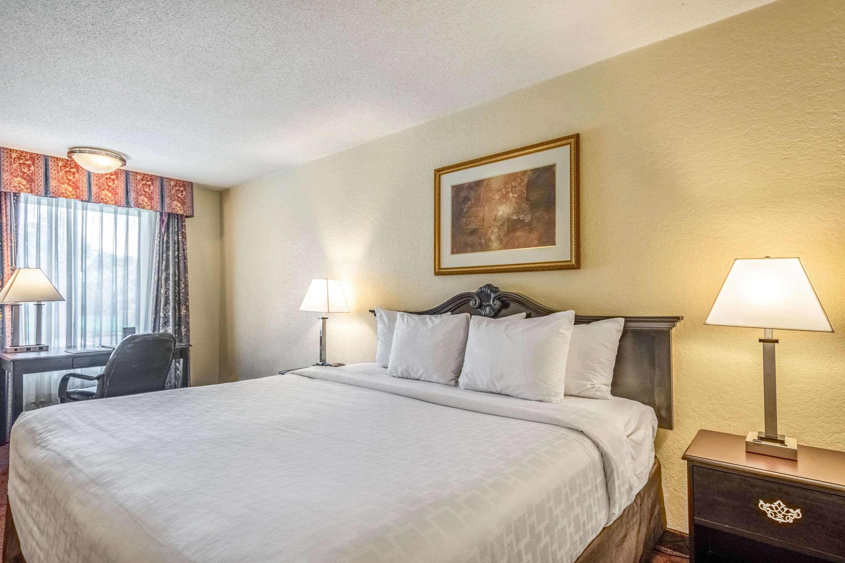 Clarion & Hotel Clearwater