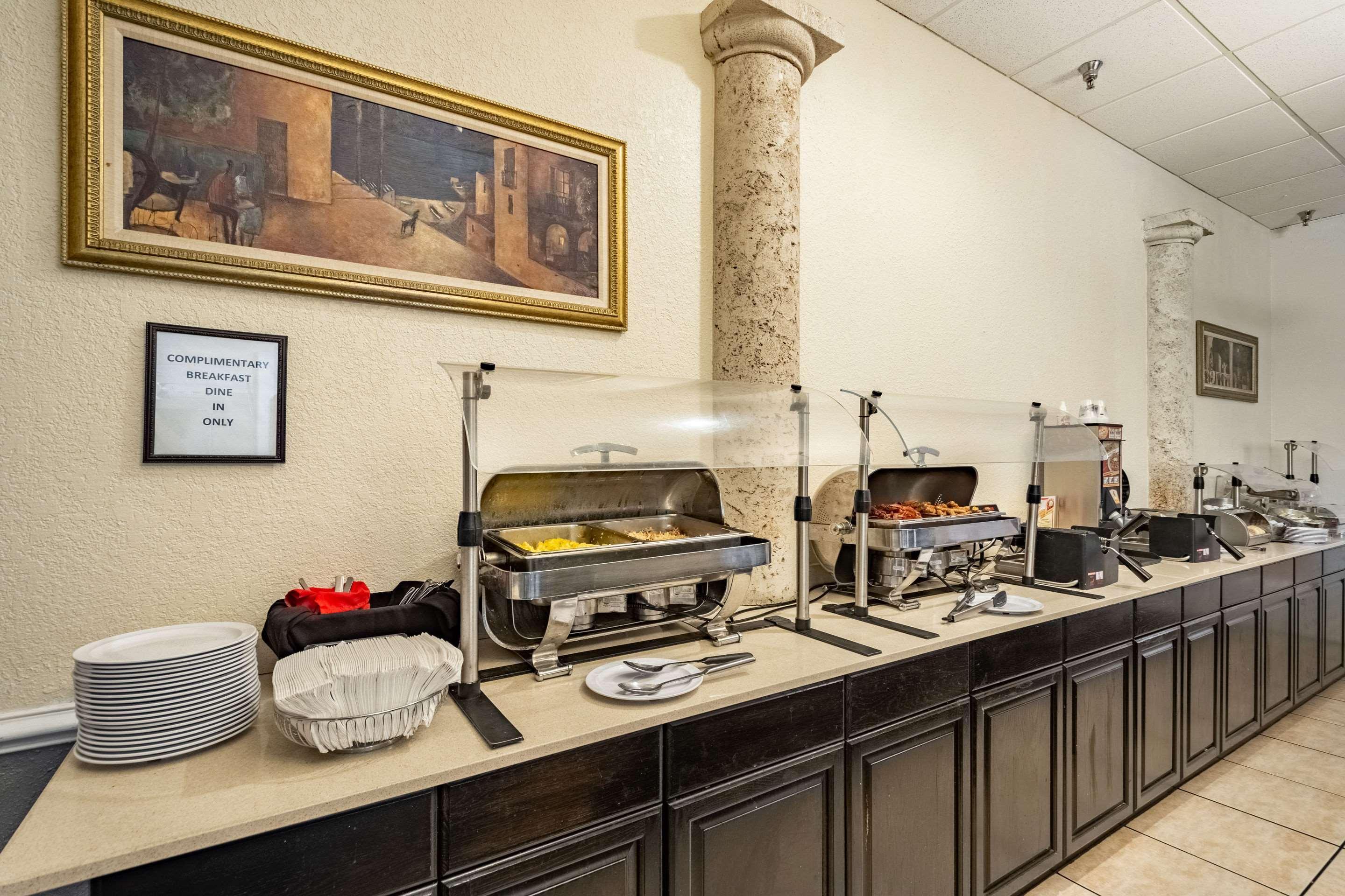 Hotel Clarion &