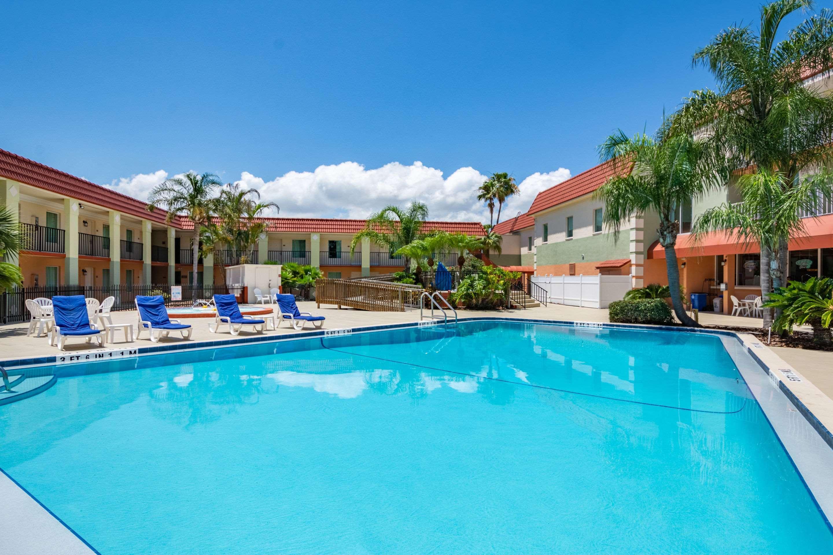 Clarion & Hotel 3*