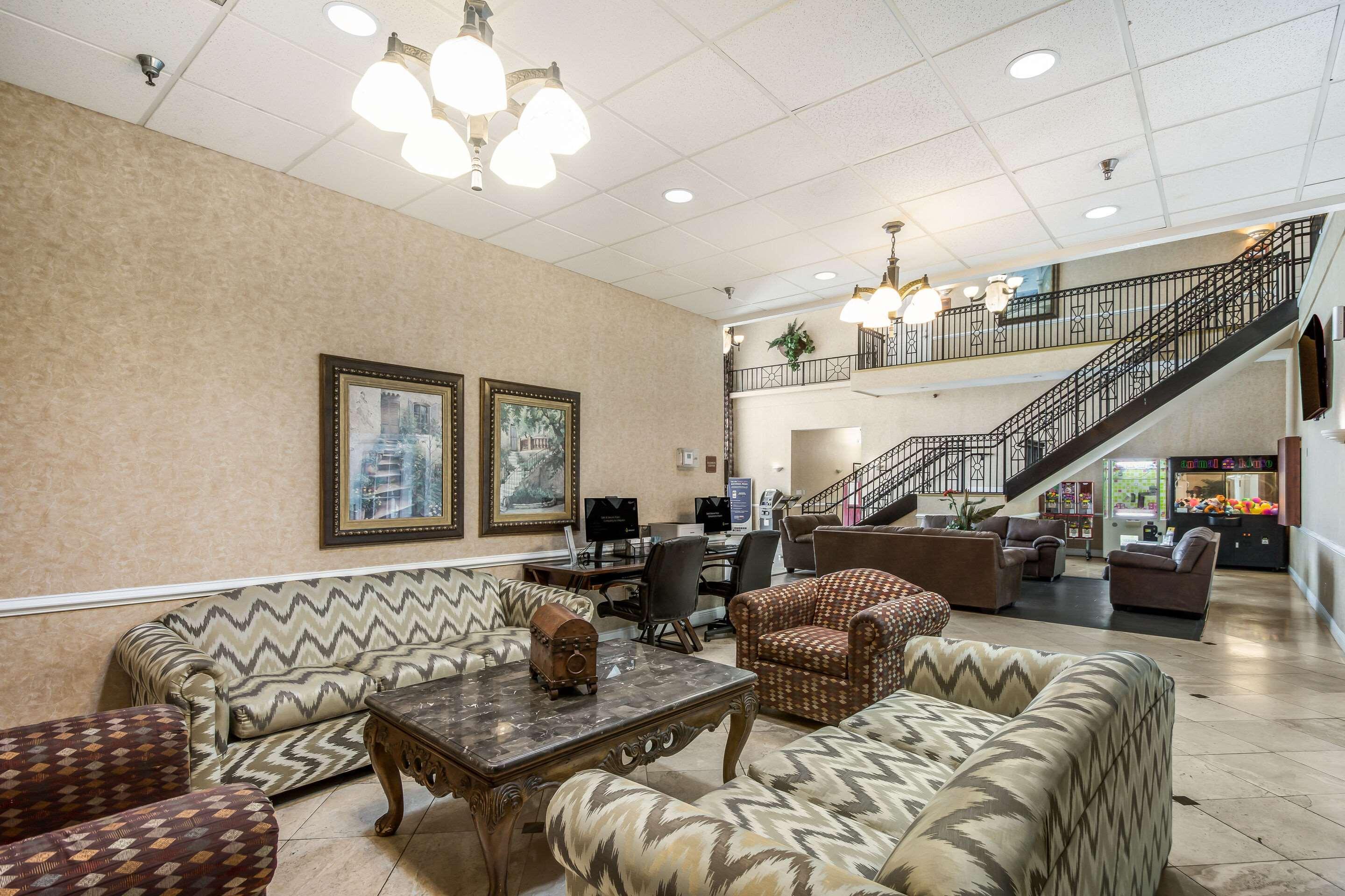 Hotel Clarion &
