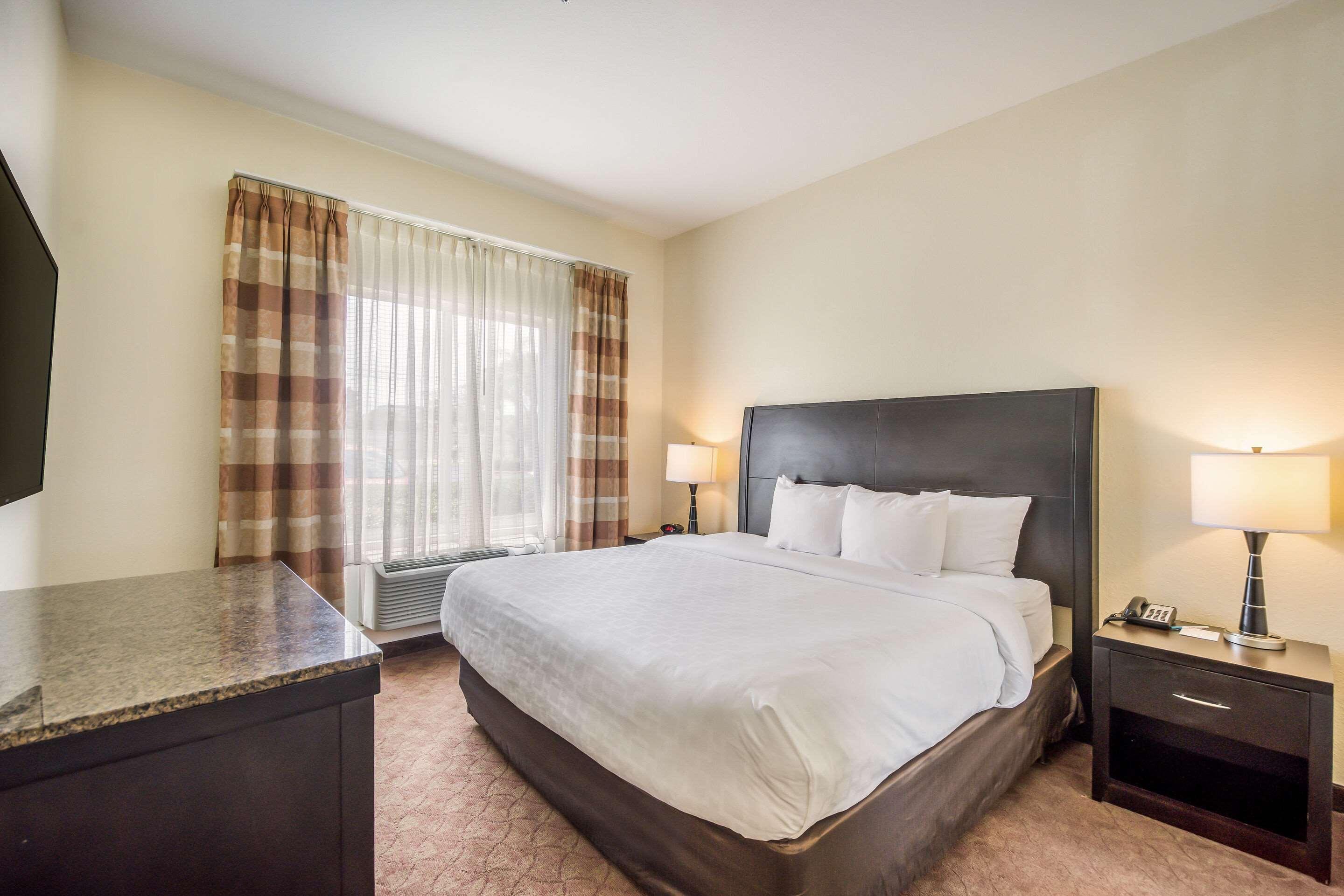 Clarion & Hotel 3*